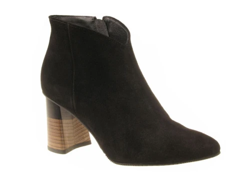 Botki Ryłko 8UVN3_T1__14F czarny_4442