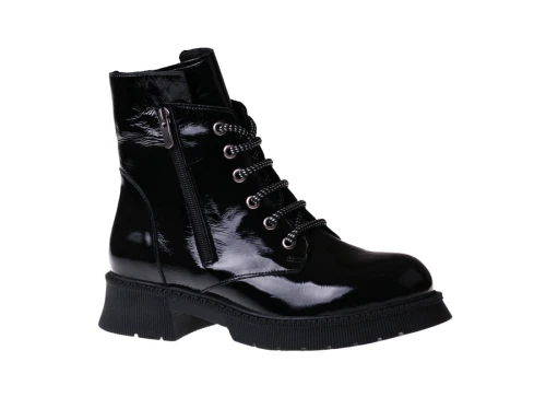 Stylowe trzewiki damskie ze skóry lakierowanej Venezia 012-Krakow black_7668