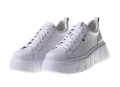 Białe sneakersy na grubej podeszwie Nessi 24690_8009