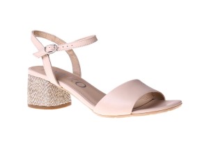 Beżowe sandały na klockowym obcasie Ryłko 4RG44_T1